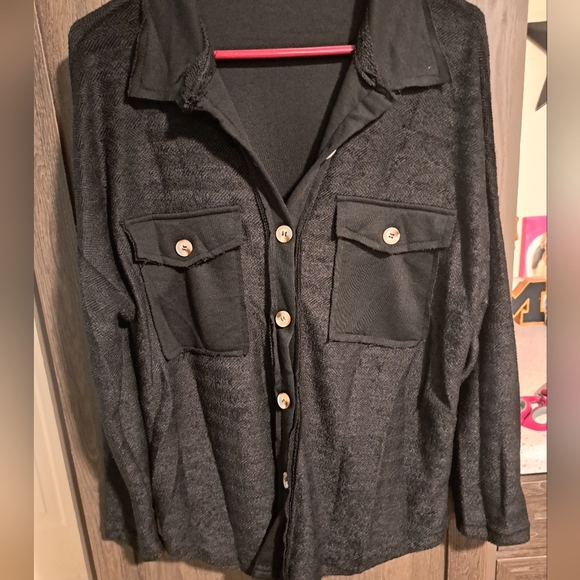 New contrast pocket relaxed shacket - Picture 6 of 12